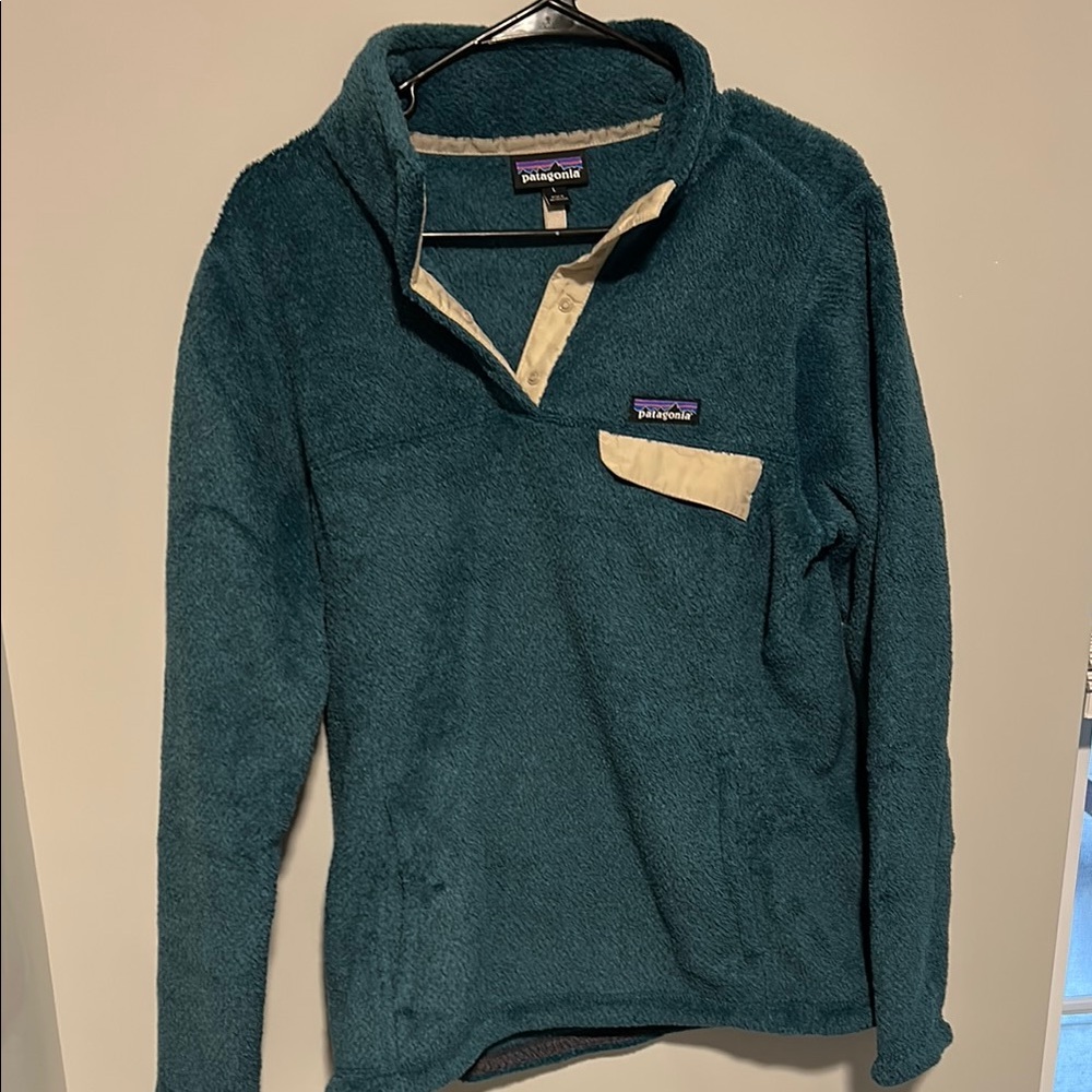 Patagonia Women’s Teal Fleece Pullover